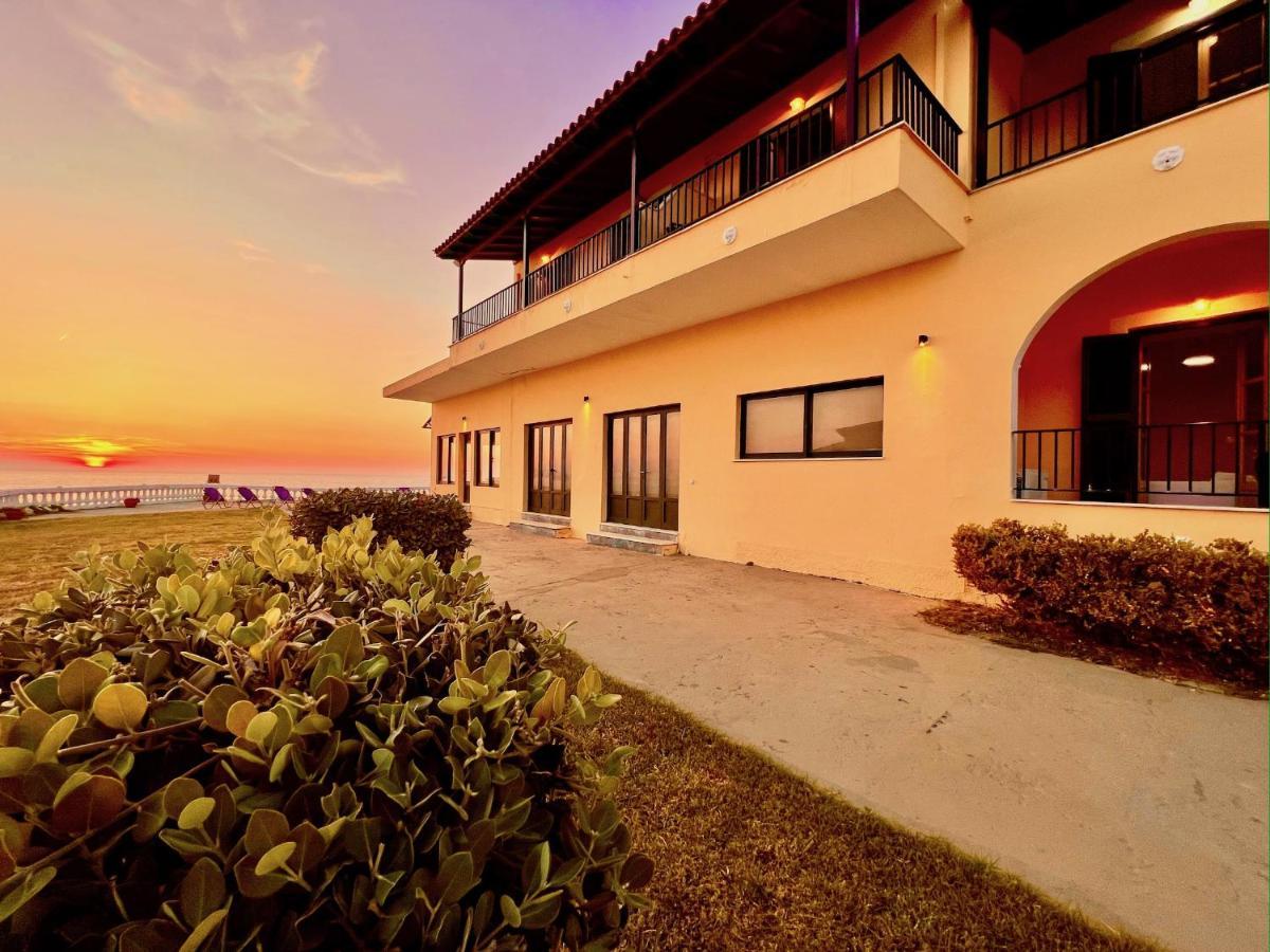 Beachfront Bellevue By Dadovillas * Agios Stefanos Avliotes (Corfu)